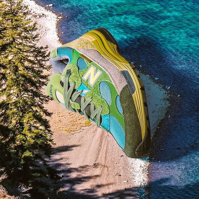 SNKR_TWITR tweet media