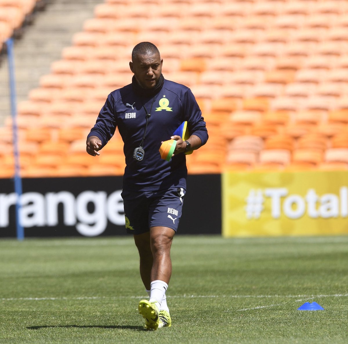 RiedohBerdien's tweet image. If the head coach DISRESPECTS the teams Fitness Coach &amp;amp; Performance Analyst,He or she should take full responsibility for Injury Occurrence/Crisis &amp;amp; Poor Performances. The Game of Football never forgets Manipulation,Lies &amp;amp; Dishonesty.