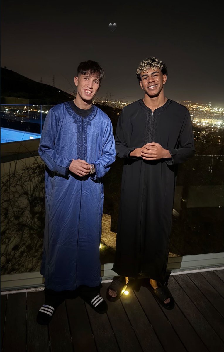 لامين يامال في أول ظهور خلال شهر رمضان 🖤🌙