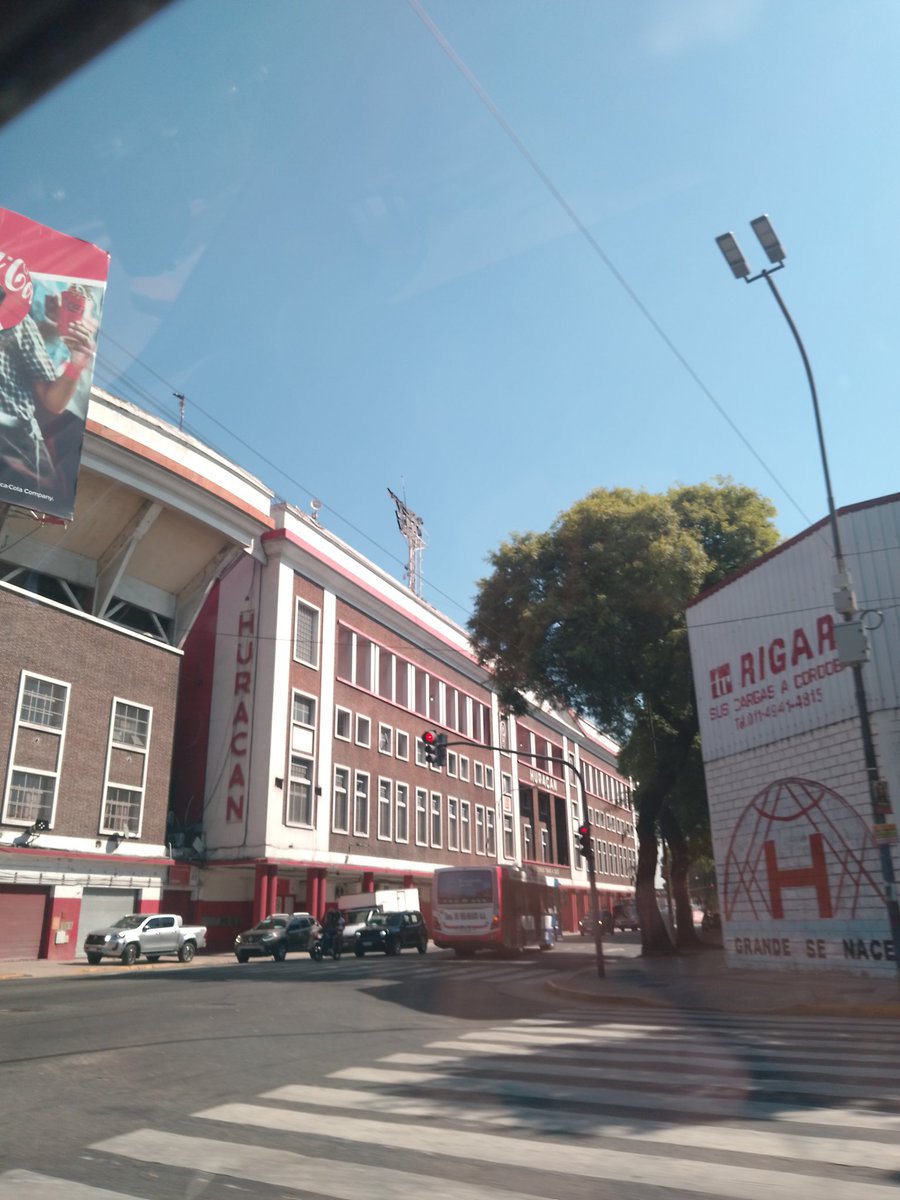 NadiaEnriquez15's tweet image. Conociendo al balloon!!! #pyf #sfl #luzu @fermin_bo @chilenabelu