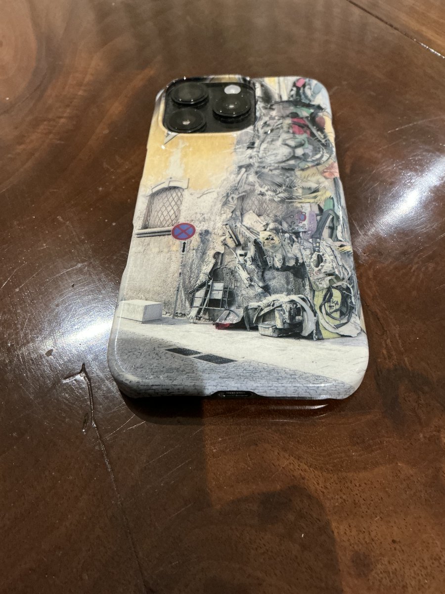 alastairdodwell's tweet photo. Great website redesign from MiPic. See https://t.co/V3ISFAgXWT. They say the Internet Print Button. Made my iPhone case with one of my photos from Porto. Looks great. Try it out and let me know. https://t.co/0uWBJYGquz