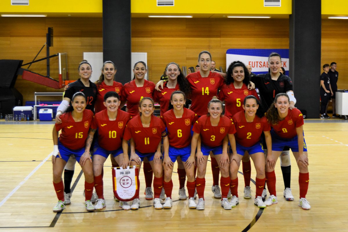 ✍️ 𝗖𝗥𝗢𝗡𝗜𝗖𝗔 | Brillante victoria de España ante Croacia (8-0)

🔗 rfef.es/es/noticias/br…

#FutsalEspaña