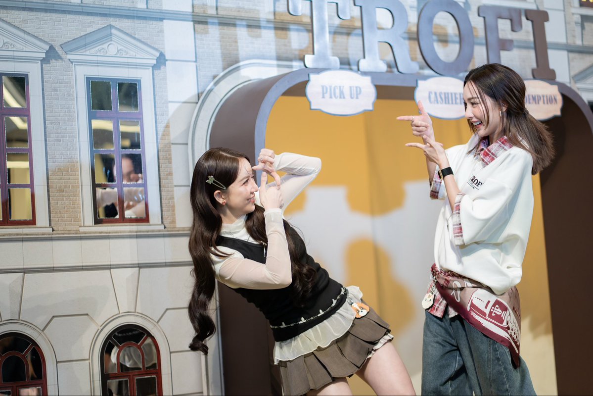 𝗧𝗥𝗢𝗙𝗜 𝗦𝗨𝗠𝗠𝗘𝗥 𝟮𝟬𝟮𝟲 I TROFI x  Enjoy June

📸Activity Photos

Benefit Photos
🔗 drive.google.com/drive/folders/…

Games
🔗 drive.google.com/drive/folders/…

Event Photos
🔗 drive.google.com/drive/folders/…

TROFI2026 x EnjoyJune
#TROFIHVLxEnjoyJune
#TROFIxSiamCenter #SiamCenterVday2026