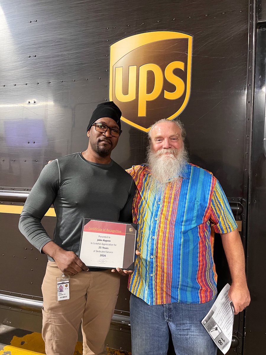 okc_preload's tweet photo. 🎉🎉Congratulations to John 🎉🎉 Preload Article for being with us for 🥳 25 years!!! Thank you for your service, we couldn’t do it without you!! #UPS #OKC #UPSers #Preload #YoS #EmployeeAppreciation #GreatPlacetoWork https://t.co/hK33RrWDi3