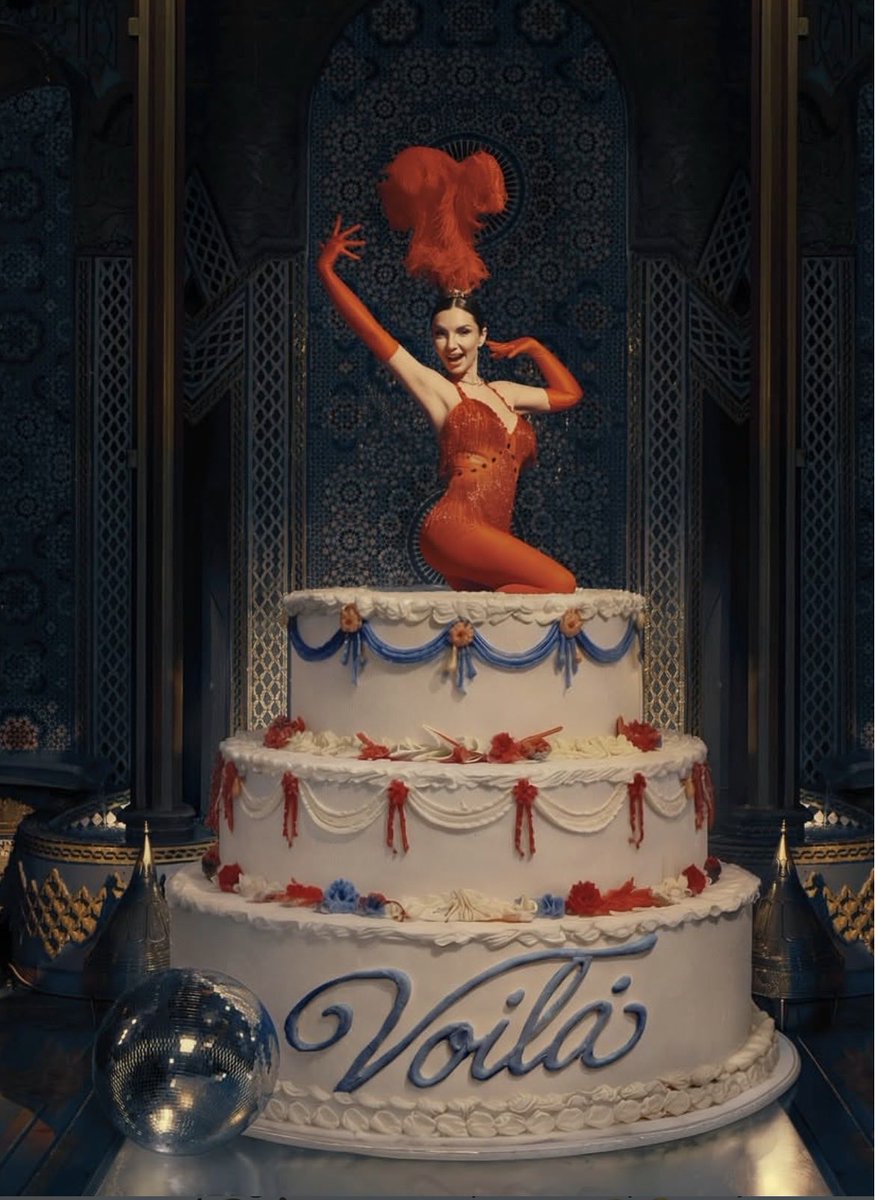 “elettra potresti darmi una mano a servire la cena?” #Sanremo2026