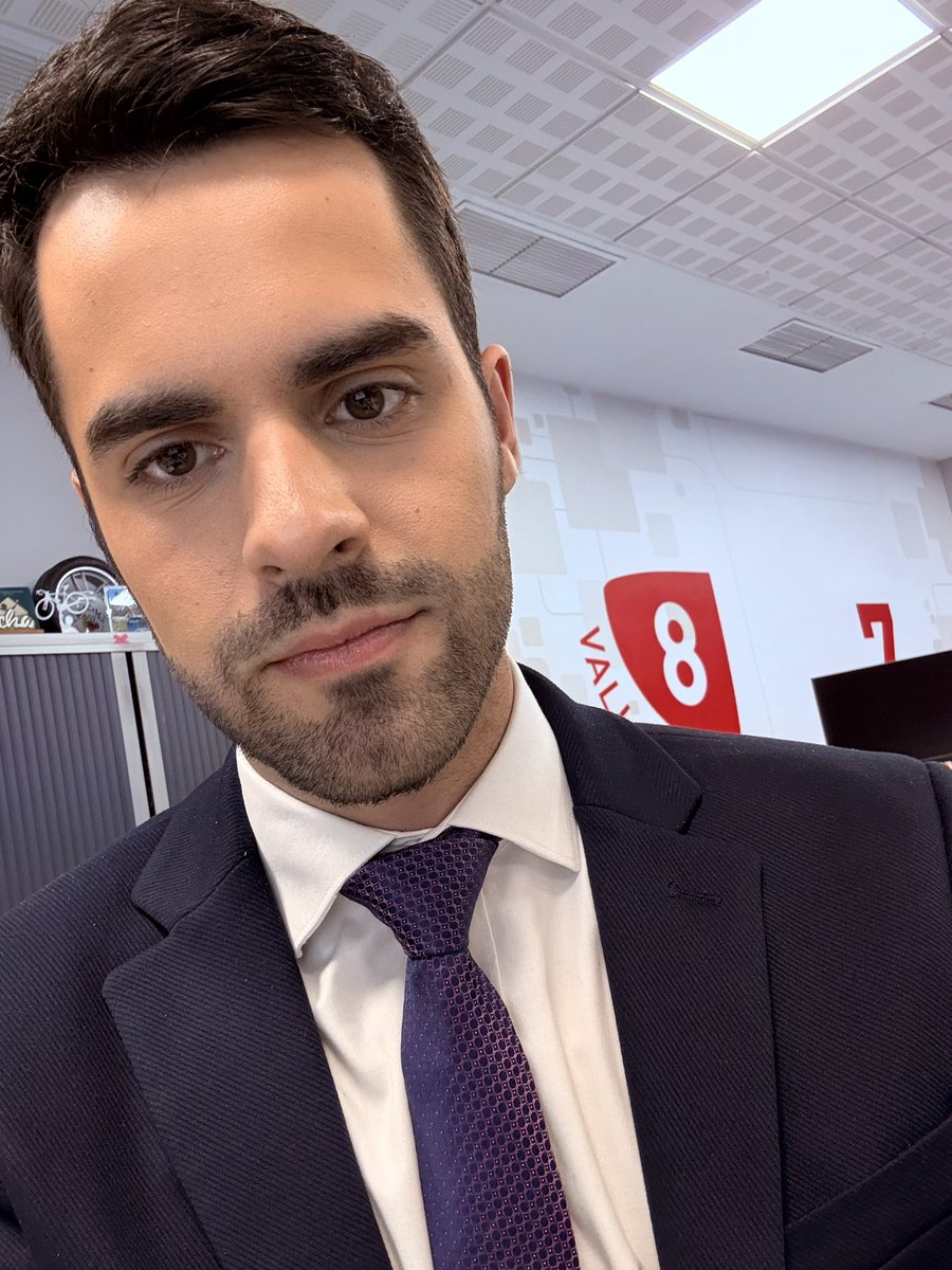 Nos ponemos cuaresmales en el informativo. ✌🏻👔💜