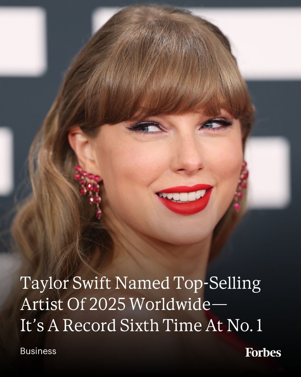 Billionaire pop star Taylor Swift topped the global ranking off the success of “The Life of a Showgirl,” one of her most critically polarizing but commercially successful albums. forbes.com/sites/conormur…

📸: Matt Winkelmeyer via Getty Images for The Recording Academy