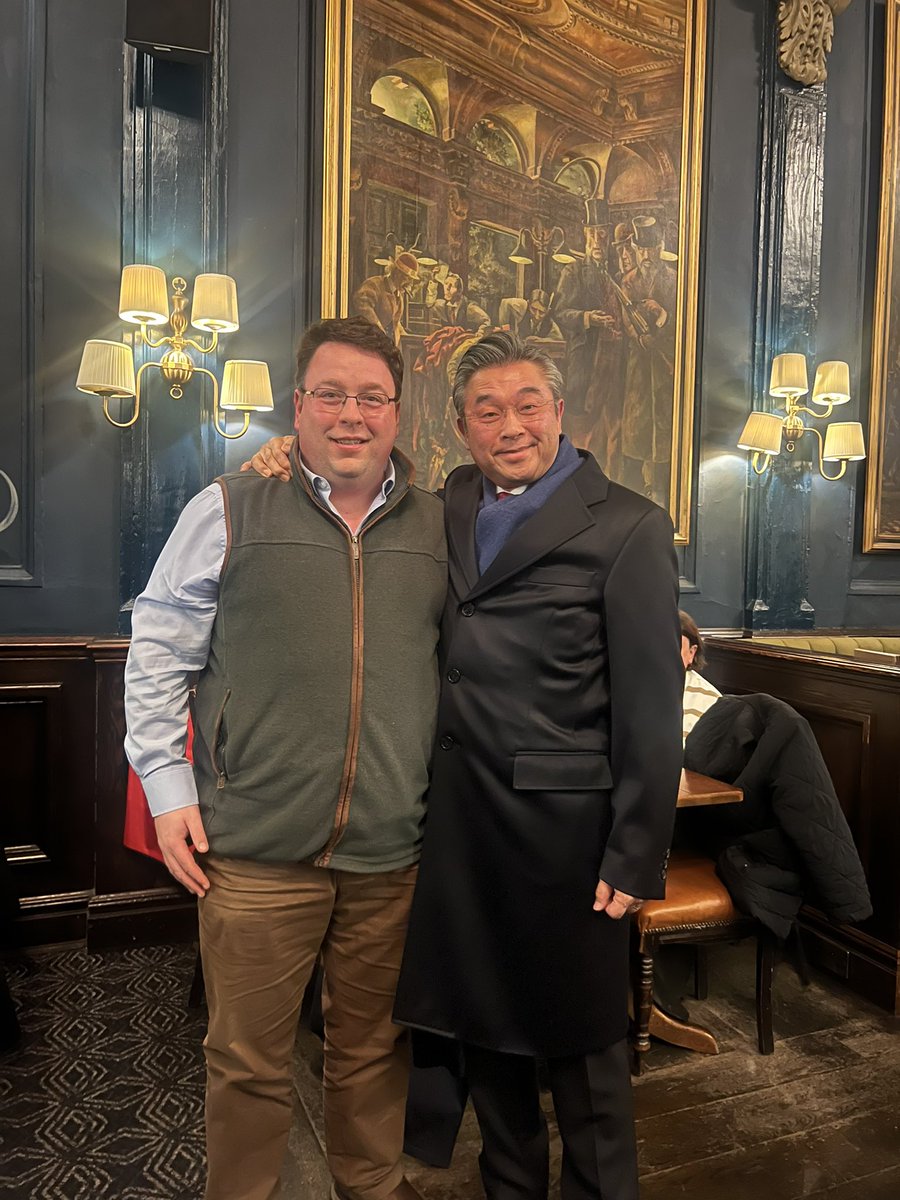 Was wonderful to have a chat with @AmbJapanUK in the @OldJointStock pub ...