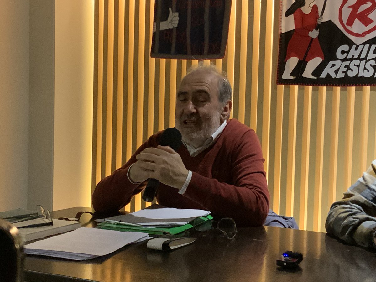 cgpenalva's tweet photo. Aniversario del Frente Popular con Francisco Erice, y Jesús Montes Estrada “Churruca”. El Frente Popular fue una respuesta histórica concreta: unidad de fuerzas obreras y democráticas frente al fascismo. Pero no se resolvía con una papeleta electoral: era una estrategia de fondo, de acumulación social y cultural. 

El antifascismo no es pasado, es tarea presente. Conocer la historia es disputar el futuro.