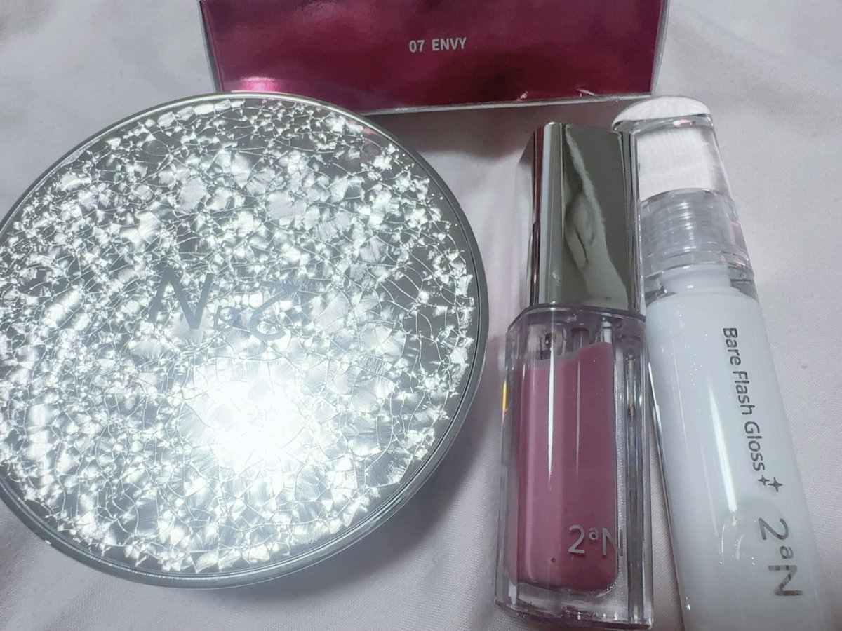 annu_1114's tweet photo. いっぱーい🥰🥰🥰

#コスメ購入品 #コスメ好きさんと繋がりたい #コスメ垢さんと繋がりたい #コスメ好きな人と繋がりたい https://t.co/4KSxIqeJeI