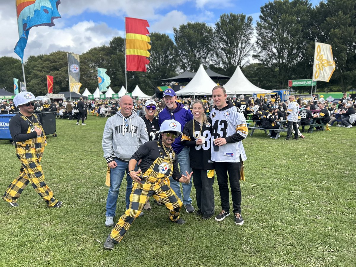 ingee's tweet photo. @SteelersIreland https://t.co/Nf9CWTwosM
