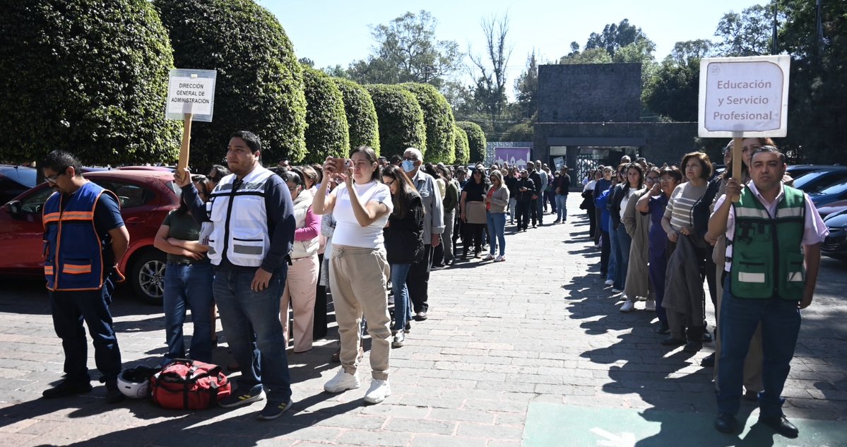 #Boletín 

🦺 📢 Con el propósito de refrendar nuestro compromiso con la cultura de la prevención, #CDHCM participa en el Primer #SimulacroMetropolitano 2026.

cdhcm.org.mx/2026/02/cdhcm-…