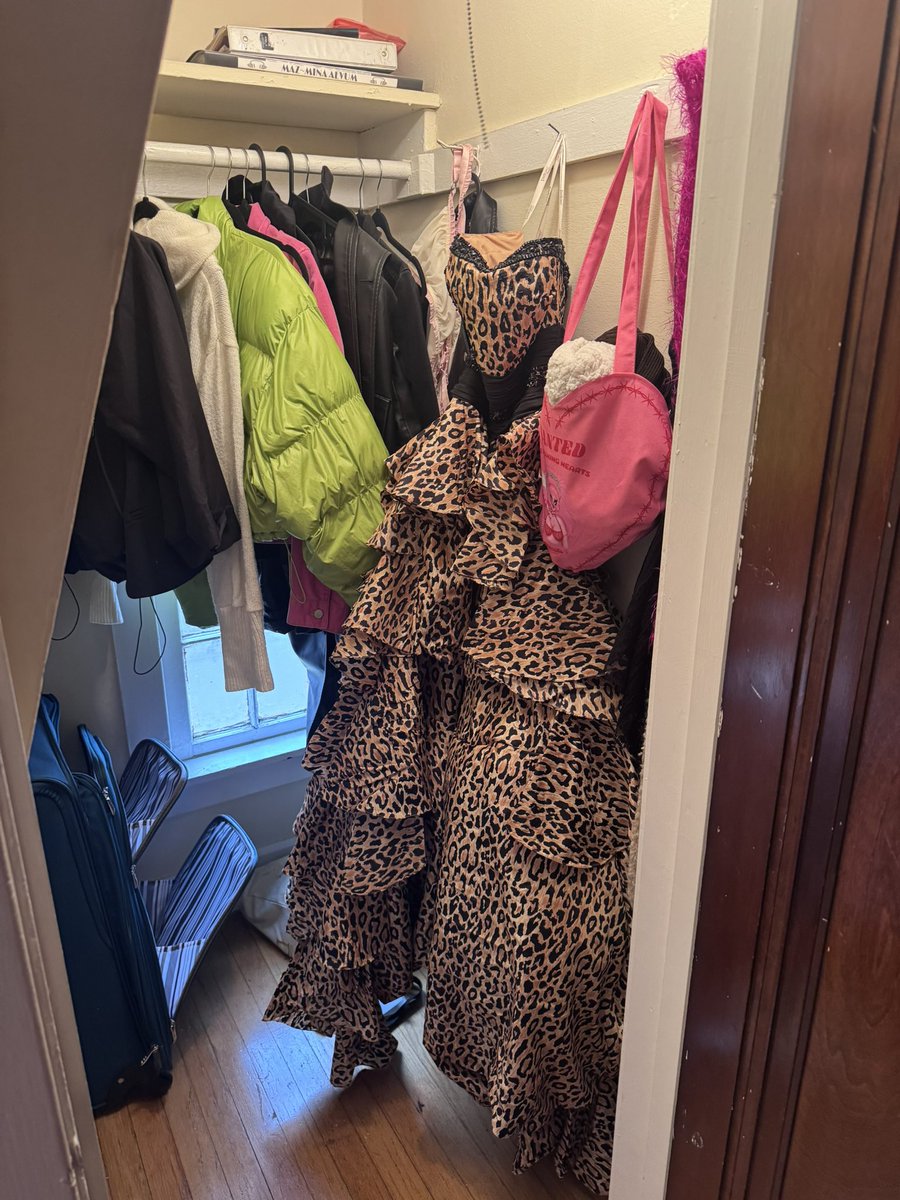 𑣲tenderᥫ᭡. tweet media