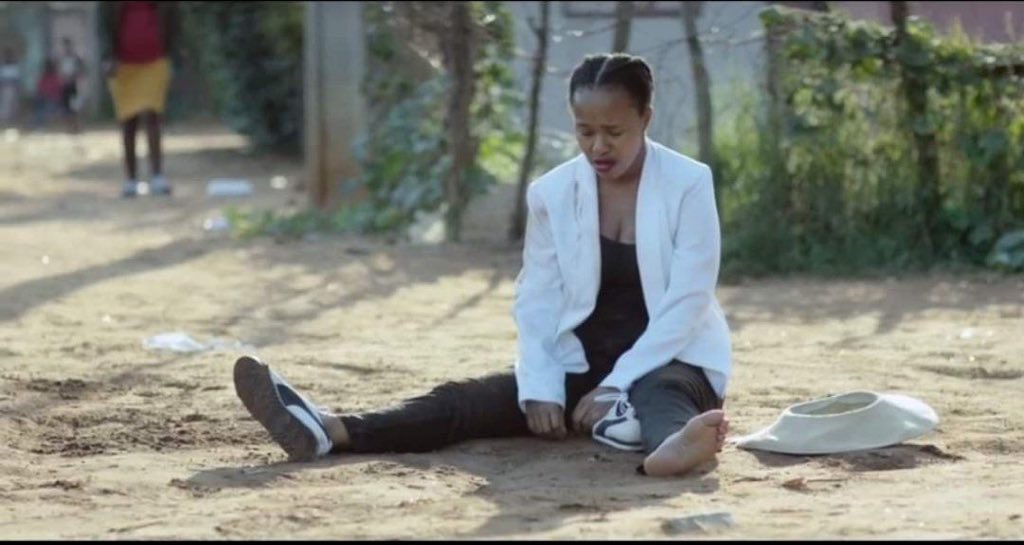 Mbuthuma 😭😭 so many opportunities not even one you score that fraud had 2 opportunities and he scored 😭😭😭