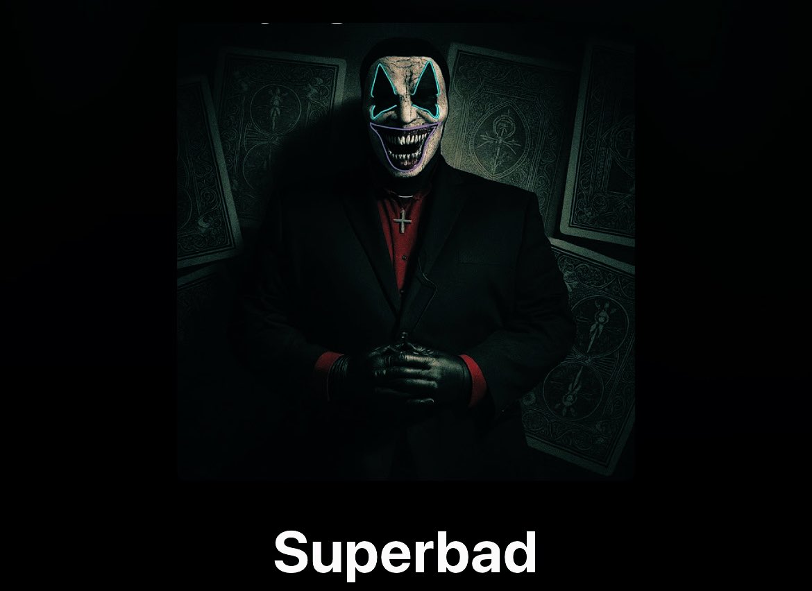 OfficialdeGrae tweet media