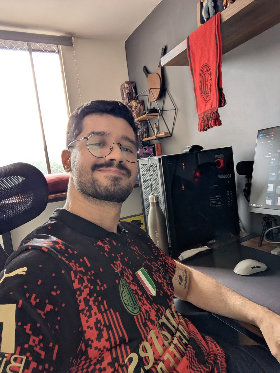 <a href="/TabernadelMilan/">La 𝗧𝗔𝗕𝗘𝗥𝗡𝗔 del 𝗠𝗜𝗟𝗔𝗡</a> En 5 me parcho en el mueble