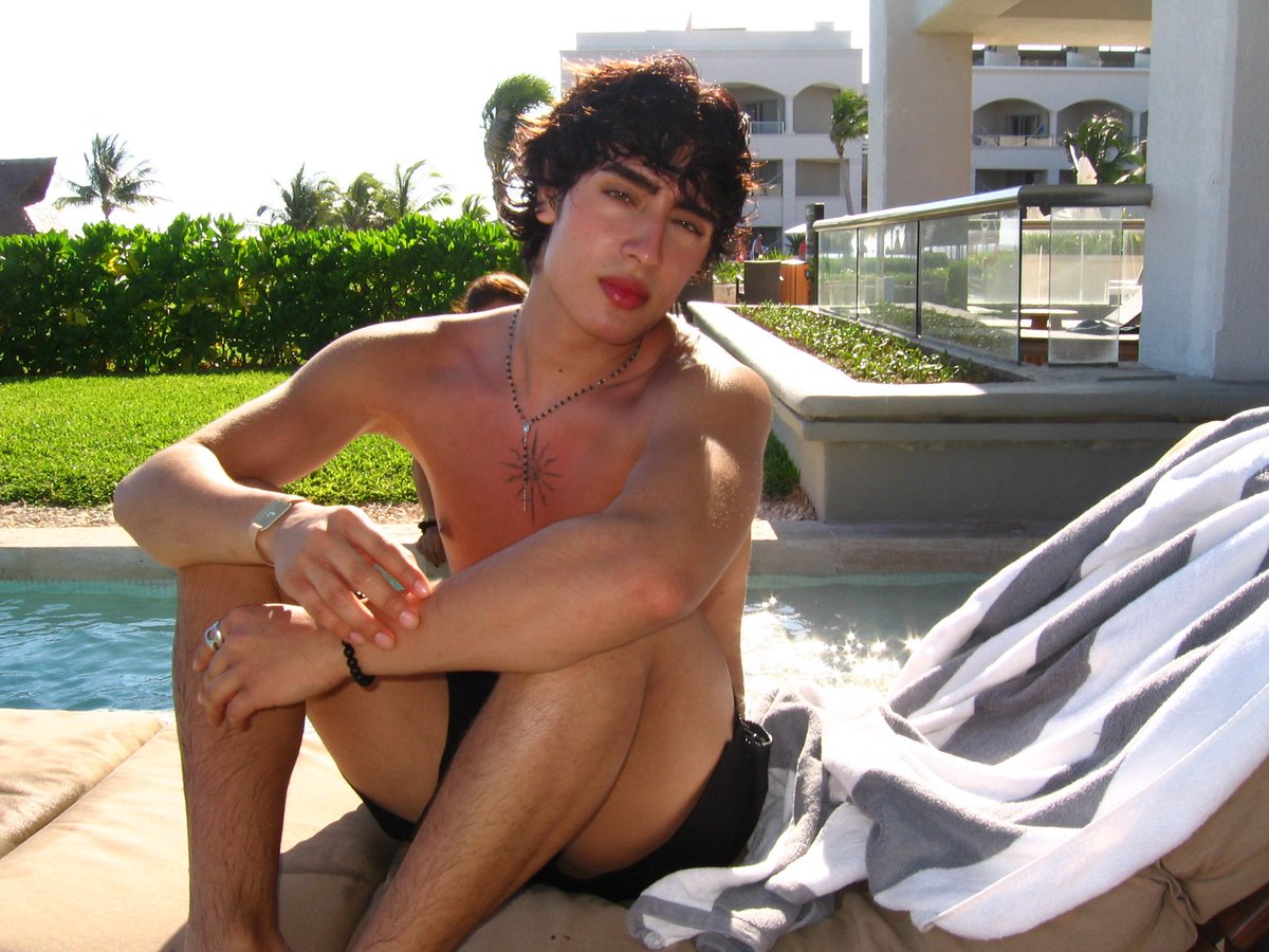 David ⚚ tweet media