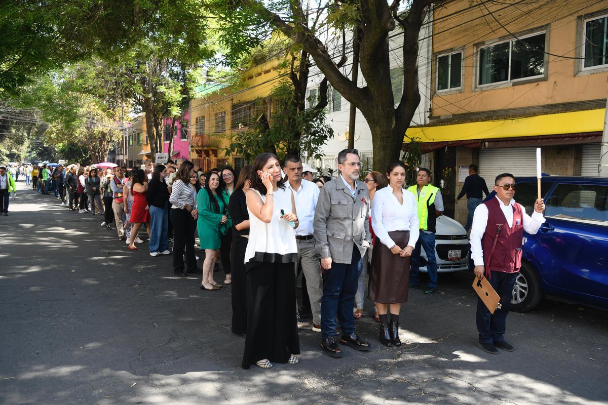 Iván Escalante tweet media