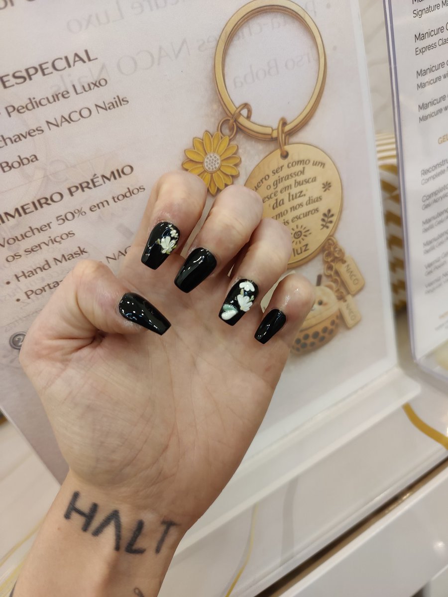 Twisted Pixie🤘🍉🔥 fetish demon domme😈 tweet media