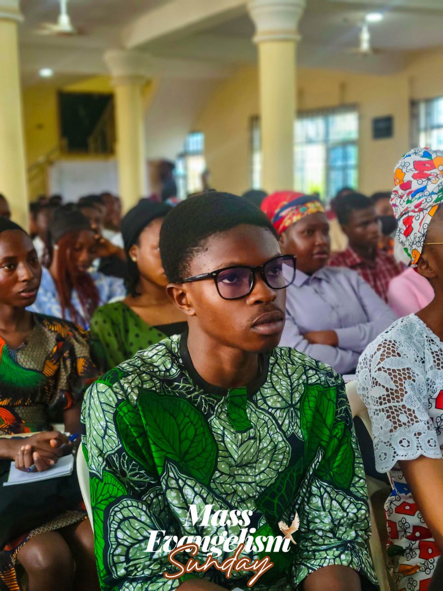 Gsf_Futa's tweet photo. We gathered to take root in His presence and dispersed to bear fruit in the world. 🌳
Today’s Mass Evangelism Sunday was a testament to our calling.
#gsffuta #gsfnational #sermon #sundayservice #gsf #evangelism https://t.co/MbJD3CmWw5