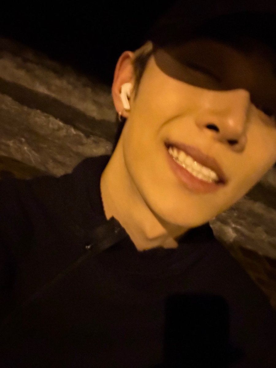 suholives's tweet photo. ✨ #RYUL 

my boyfriend material 🤍 https://t.co/IdNKaHjHmF
