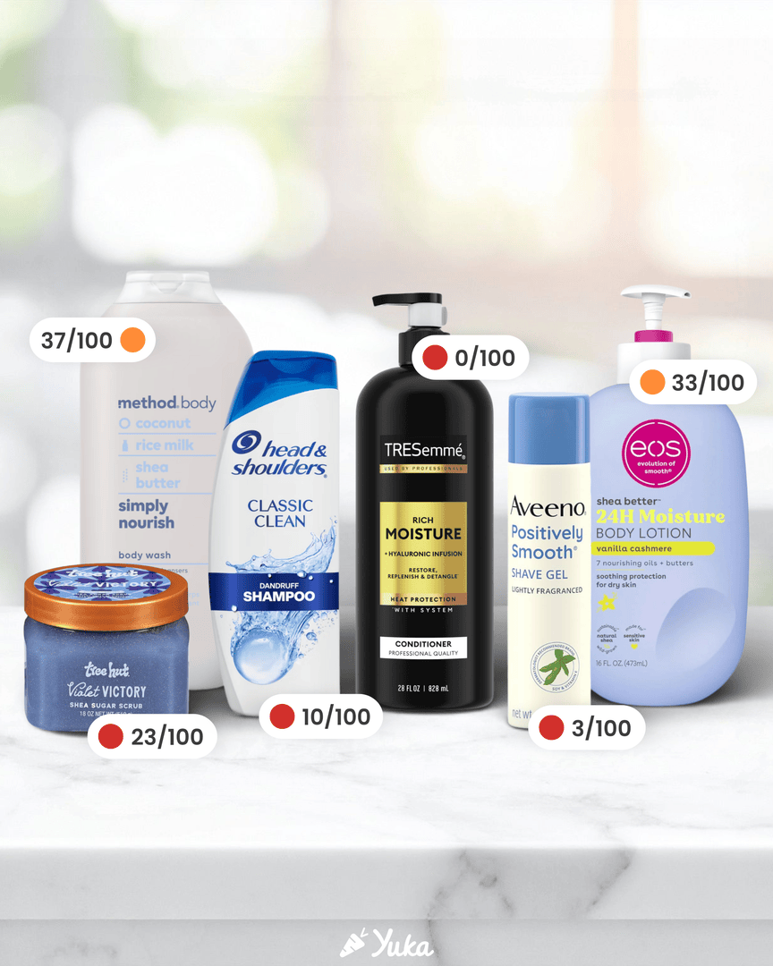 YukaUS's tweet image. If any of your daily shower staples are shown here, it might be time for an upgrade 🛁  The good news? Safer swaps can be just as easy, and just as affordable. Swipe to find your new go-tos. 

#ShowerRoutine #ShowerProducts #YukaApproved