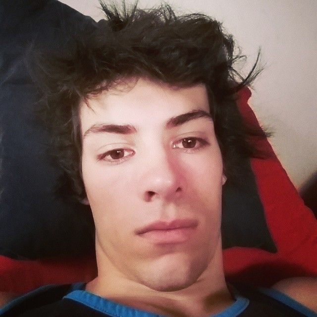 mayor de edad y sin plata