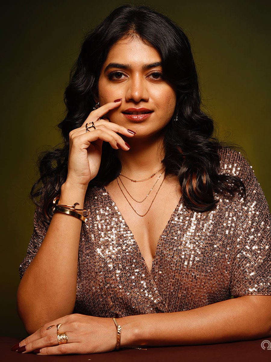 Weekendvibes_'s tweet image. Anarkali Marikar for Vanitha Magazine, February 14-27, 2026 ✨🥰

#Anarkali #AnarkaliMarikar