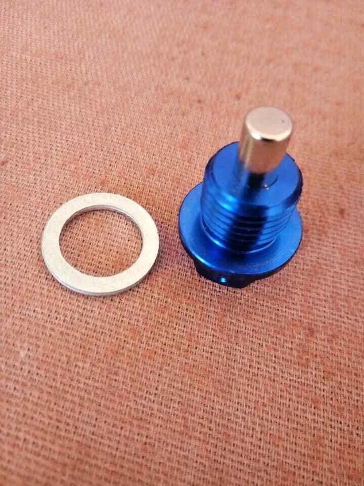 Escos20's tweet photo. Check out  SOHC PINTO, COSWORTH YB MAGNETIC SUMP DRAIN PLUG Blue Capri ESCORT SIERRA https://t.co/nLmnNbte7N #eBay via @eBay_UK https://t.co/aKD6nh3lZu