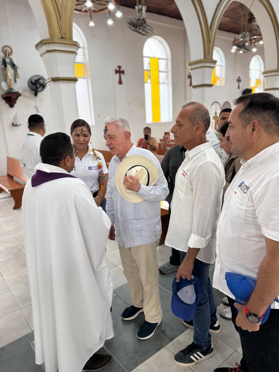 andresmontoyasz's tweet image. Va uno a ver y si…