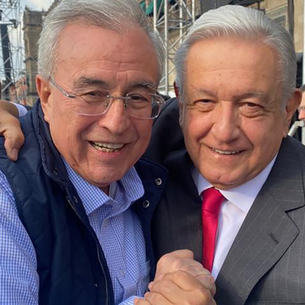 ¡Excelentes noticias! El narcogobernador de Sinaloa, Rubén Rocha Moya, fue denunciado ante la FGR por la Alianza Mexicana de Abogados acusándolo de tener vínculos con el crimen organizado.

Advierten que de no proceder contra él, presentarán su denuncia ante el Departamento de