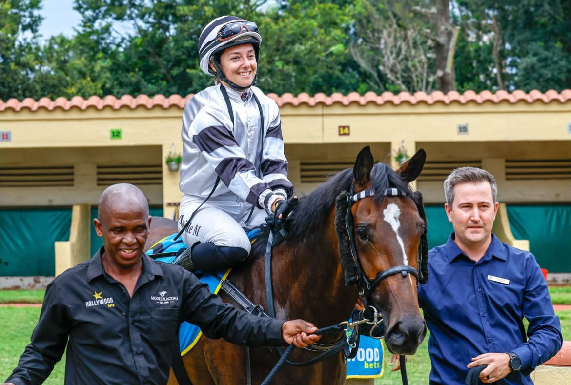 Mickaëlle Michel - ミカエルミシェル tweet media