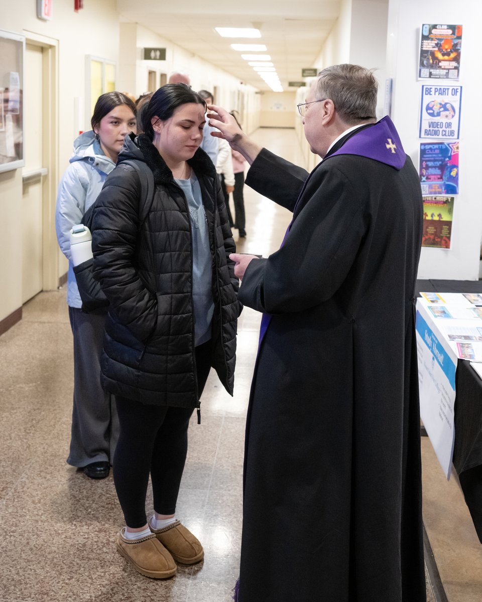 Mount Saint Mary College tweet media