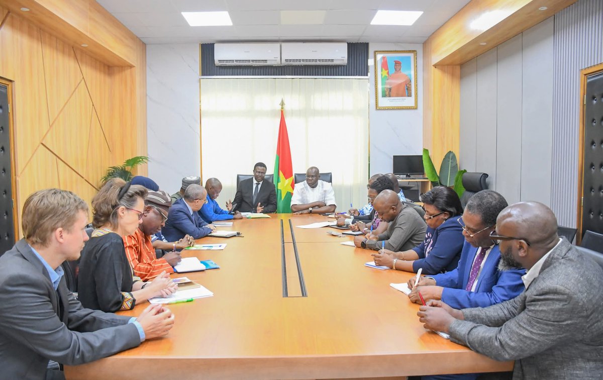 #Économie/Résilience au Sahel : la BAD et le PAM renforcent leur appui au Burkina Faso

L’ambition est d’assurer une disponibilité accrue des ressources en eau tout au long de l’année, d’améliorer la productivité agricole .
Les détails :👇🏾
nouvellesafrique.com/economie-resil…