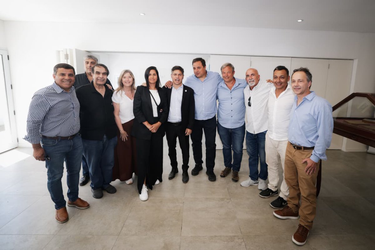 El Peronismo Marplatense, representado por <a href="/ManinoIriart/">Rodolfo Manino Iriart</a>, mantuvo un encuentro con el Gobernador <a href="/Kicillofok/">Axel Kicillof</a> en la casa natal del Gral Perón. Fue en el marco del proceso interno que atraviesa el Partido Justicialista de la provincia de Buenos Aires. facebook.com/permalink.php?…