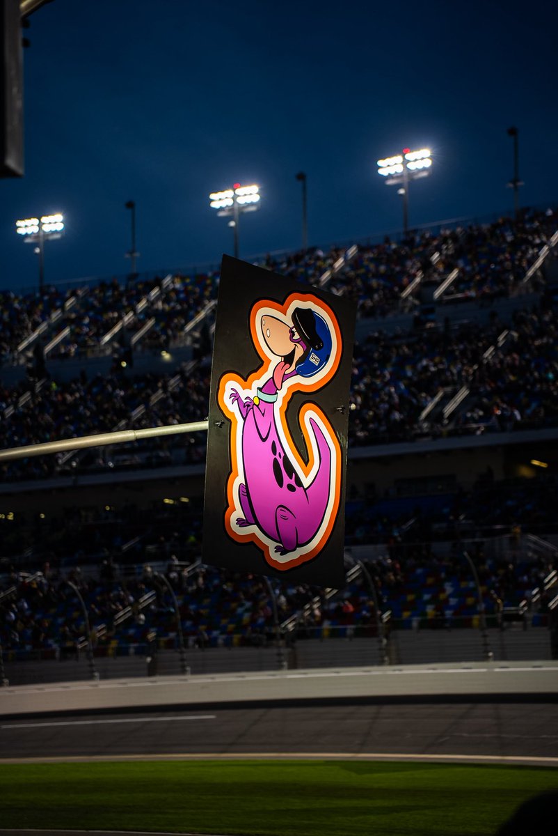 Sam Hunt Racing tweet media