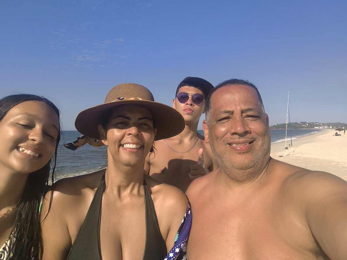 mpferreira09's tweet photo. Curtindo feriadão em família https://t.co/WofMT9J3Lm