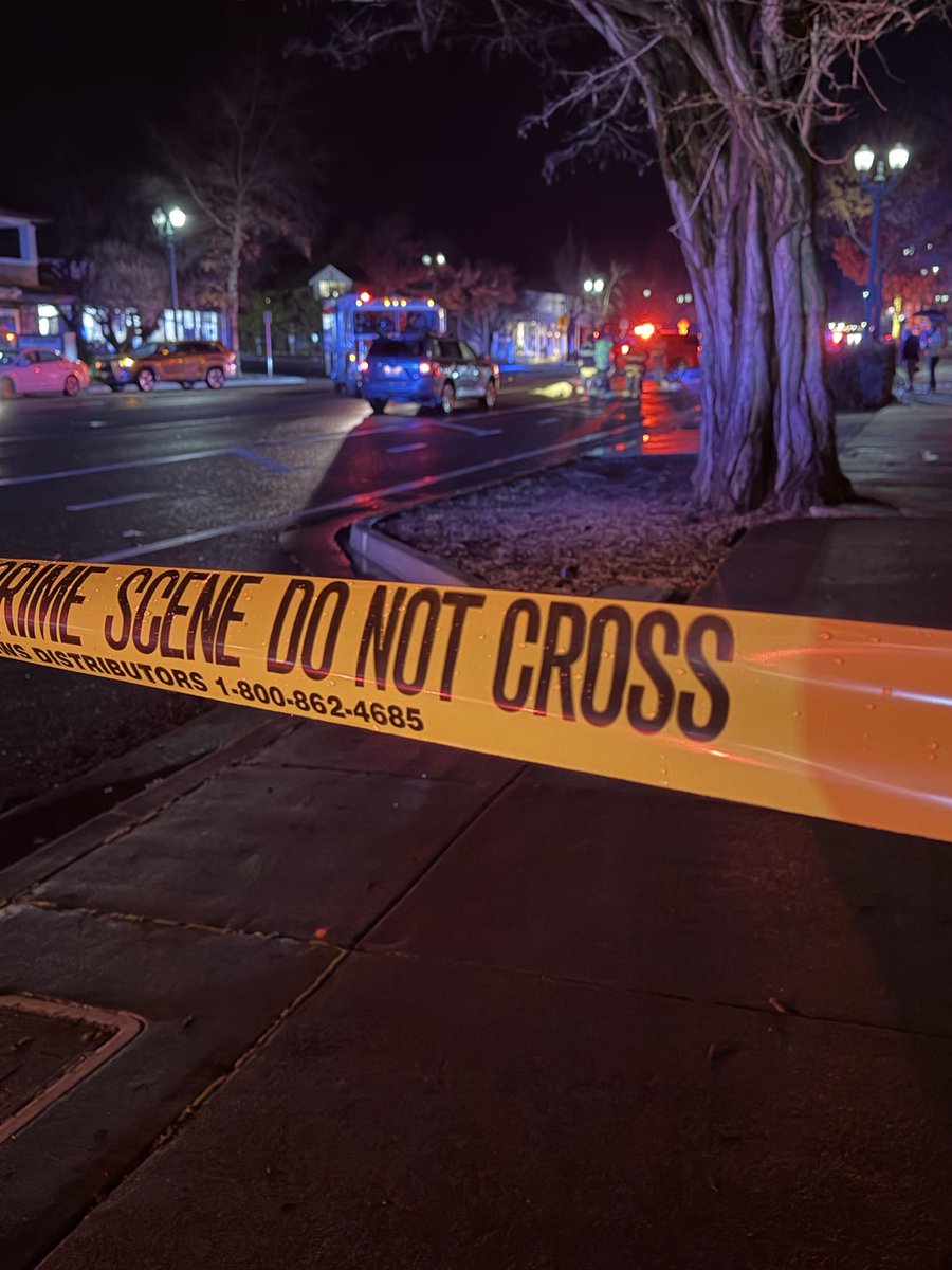 LukeBoerum's tweet photo. @sonomanews Super sad. Got to use better judgment and crosswalks at night and in the rain. It was very dark on this stretch of road before first responders arrived. Poor women, poor driver. https://t.co/KGSY1ewe0e