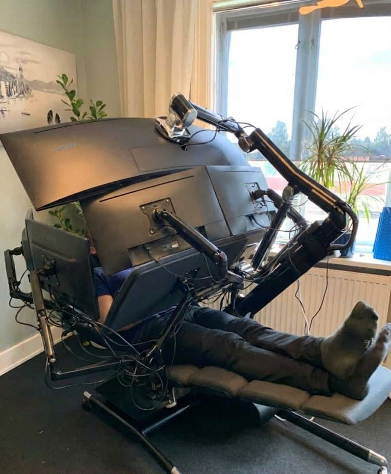 Ayatollah baseball Őtis tweet media