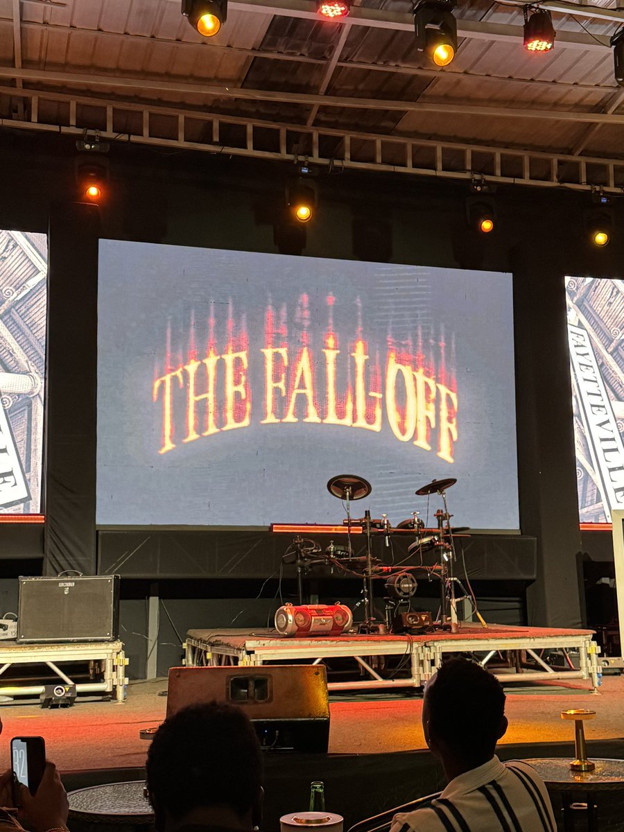 imweno_max's tweet photo. Big Shoutout to @justrubyv @hitlabzz for Putting together an amazing listening party for #TheFallOffAlbum 

@JColeNC Fans are Happy! https://t.co/sIf8bf7dQW