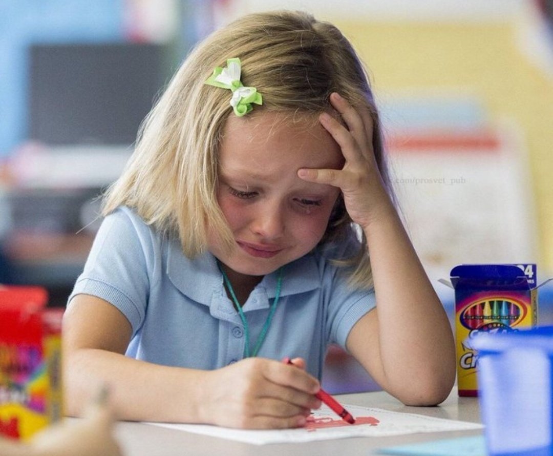 mcyt fans when they can spend 15+ hrs learning how to draw animals, angels, etc from their faves skins and making whole designs out of a blob: 

mcyt fans when you ask them to research black hairstyles or use a ref and not use grey for a black (or POC in general) mcyt's skins: