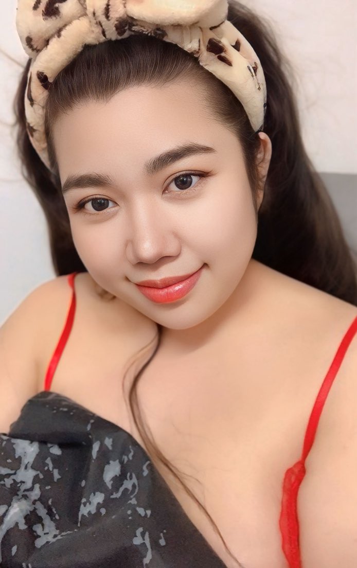 Fatty Girl tweet media