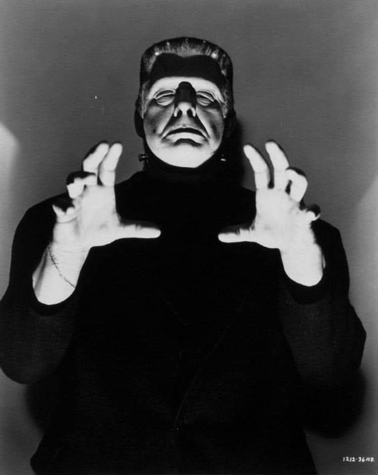 HorrorHammer1's tweet photo. 'The Ghost of Frankenstein' (1942)  featuring https://t.co/6JGdldaOT1