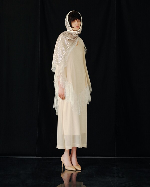 The LACE trim of ✨️AKIKOAOKI✨️ Fall/Winter 2026.🪡