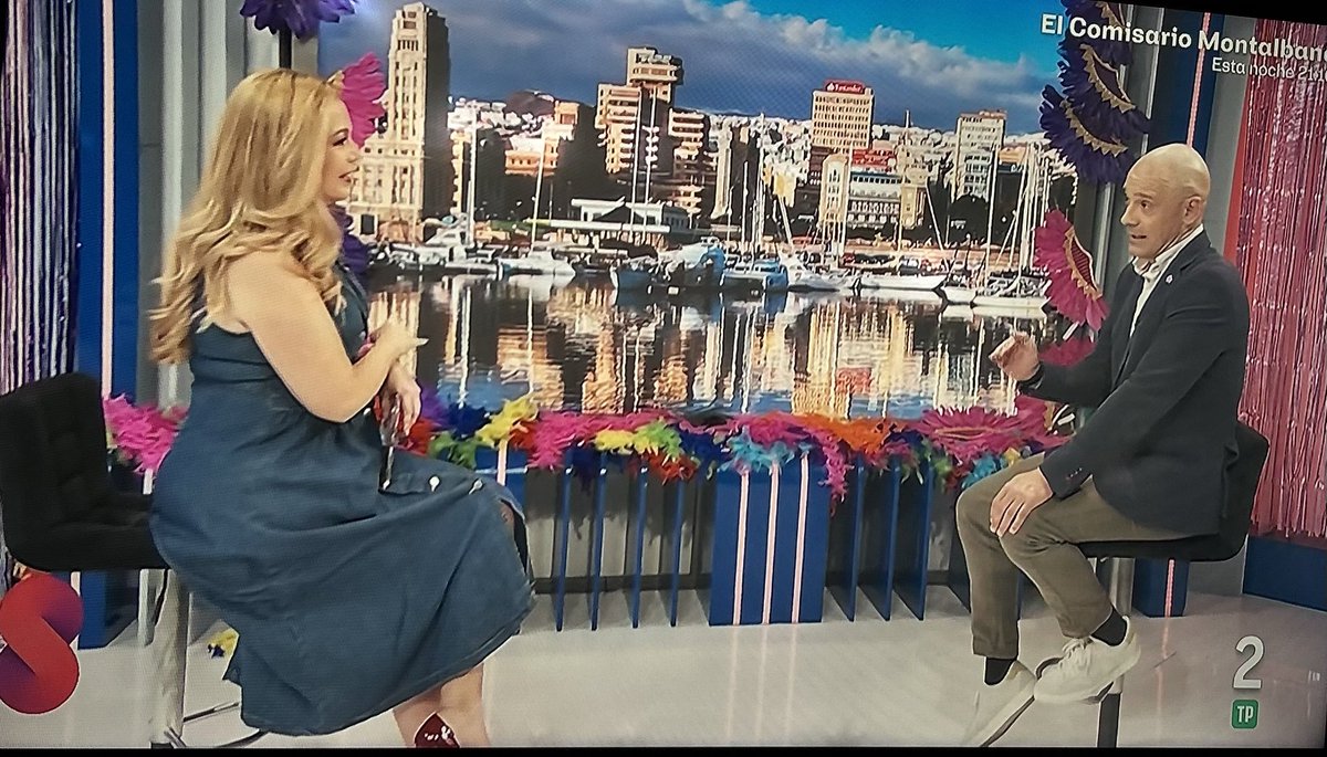 CAFTenerife's tweet photo. 📺Seguimos difundiendo nuestra campaña por el #CarnavalSC, hoy en @Somos8rtve. ✋🏡
🎤Francisco Hernández, secretario de #CAFTenerife, ha hablado de cómo defender los edificios de actos vandálicos y el gasto que requiere.
👀https://t.co/RPltkT88oP https://t.co/S6KweazEMa