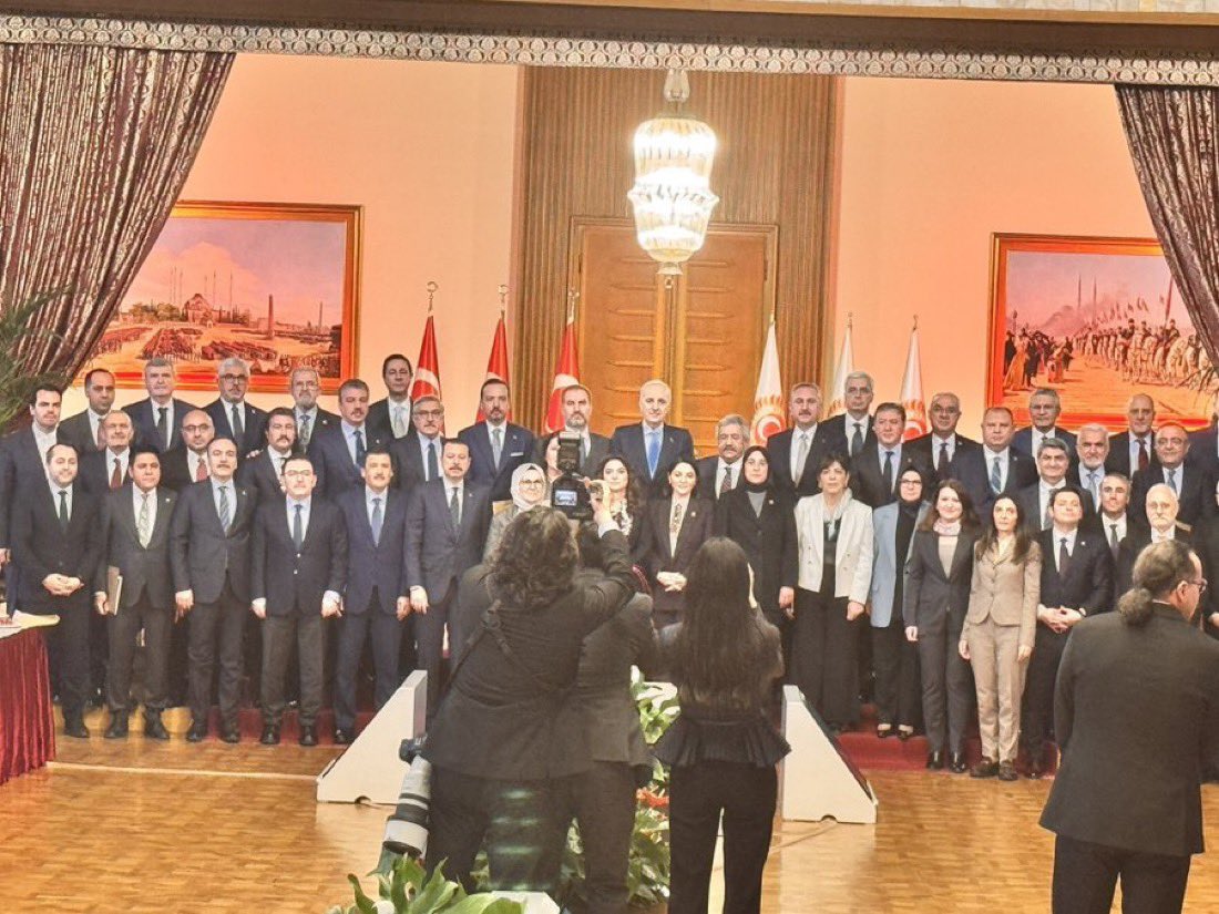 Arkadaşlar biz baştaki resmin ardından devam ediyoruz…🇹🇷🇹🇷🇹🇷