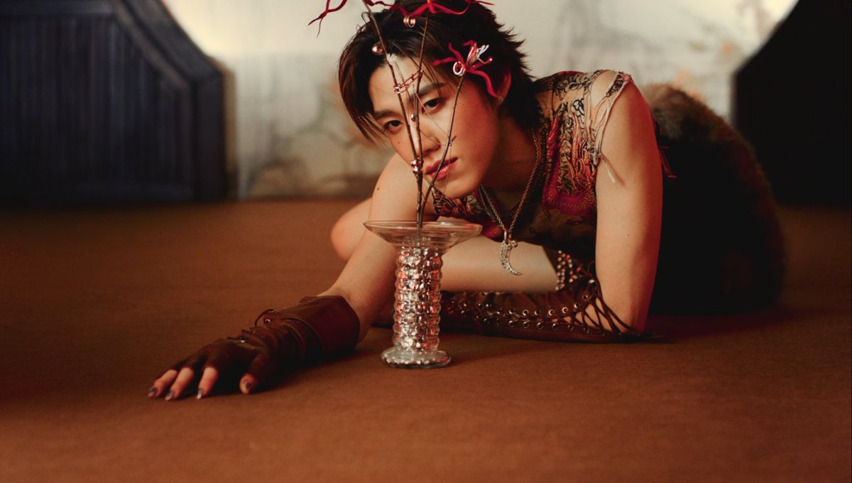 growaswegoo's tweet image. colors 🕯️🥀