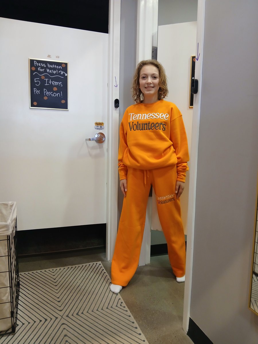 alumnihallut's tweet photo. Dream on 3 made Taylor’s cheer dreams come true last weekend, and Alumni Hall was thrilled to kick it off! 

An awesome kid, amazing family, &amp; a dream weekend we won’t forget 🧡✨ #DreamOn3 #VolNation https://t.co/xOYm8ipypB