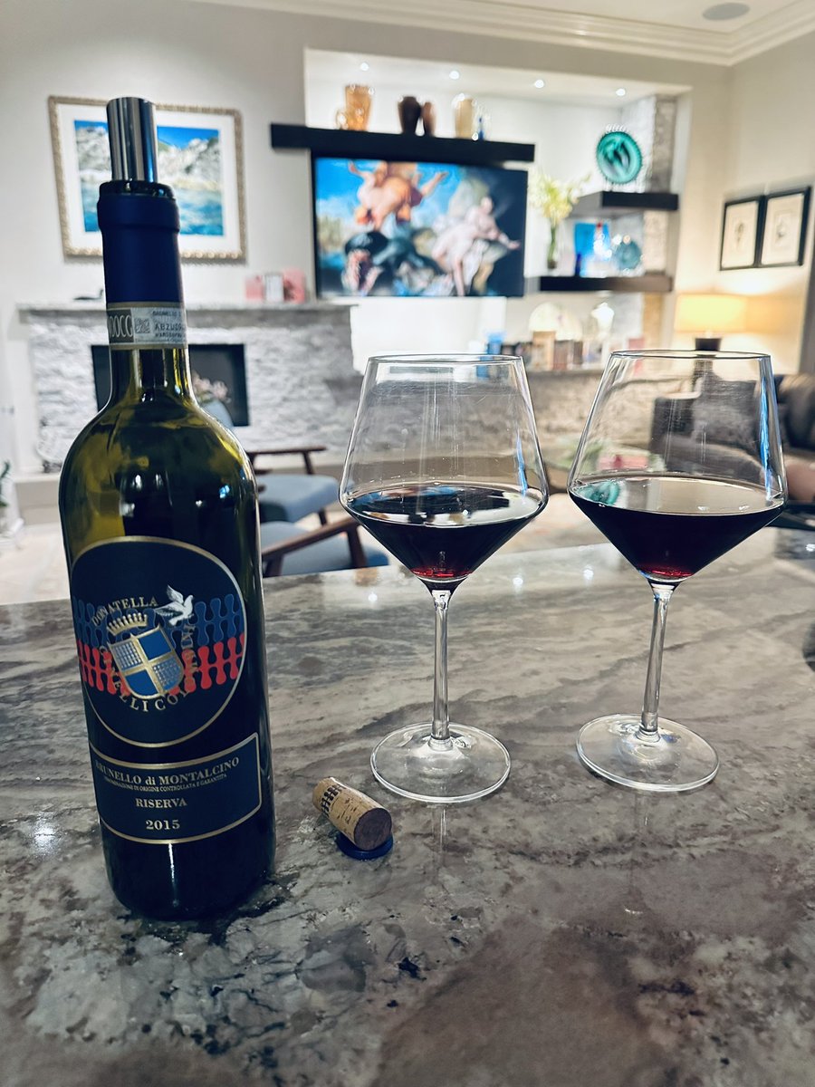 Cinzia Hayes tweet media