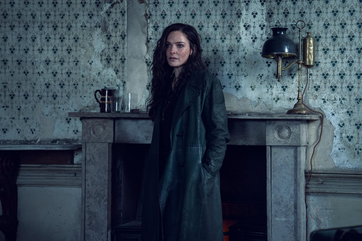 netflix's tweet photo. New photos from Peaky Blinders: The Immortal Man. https://t.co/vtt5NmArna